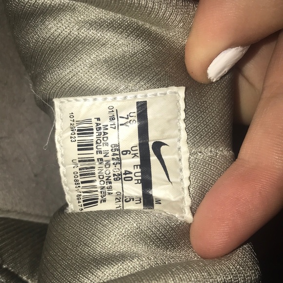 Huarache Nike shoes - Picture 4 of 5